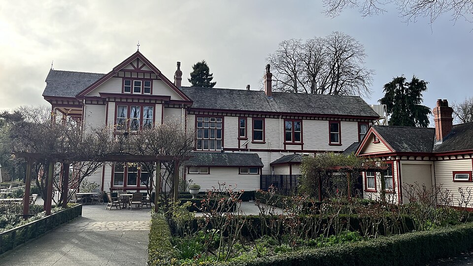 리카턴 하우스와 푸타링가모투 원시림 (Riccarton House & Pūtaringamotu / Riccarton Bush) 여행 추천 - 로드트립