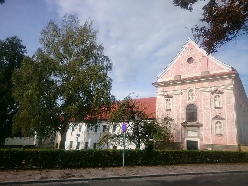 프투이 도미니코 수도원 (Dominican Monastery of Ptuj) 여행 추천 - 로드트립