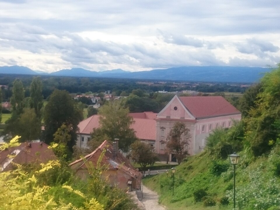 프투이 도미니코 수도원 (Dominican Monastery of Ptuj) 여행 추천 - 로드트립