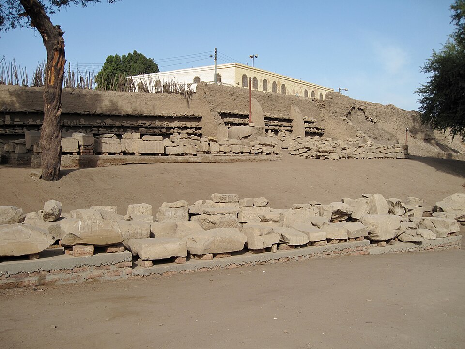 엘토드 몬투 신전 (Temple of Montu at Tod (El-Tod)) 여행 추천 - 로드트립