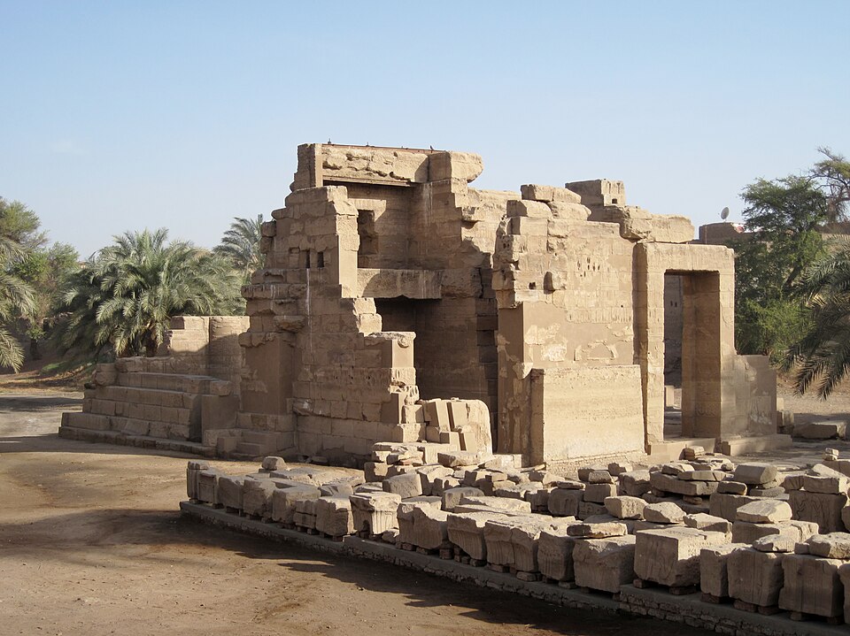 엘토드 몬투 신전 (Temple of Montu at Tod (El-Tod)) 여행 추천 - 로드트립