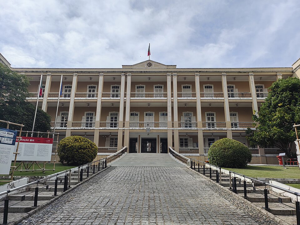 포르투갈 총영사관·옛 성 라파엘 병원 (Consulate-General of Portugal (Former St. Raphael Hospital)) 여행 추천 - 로드트립