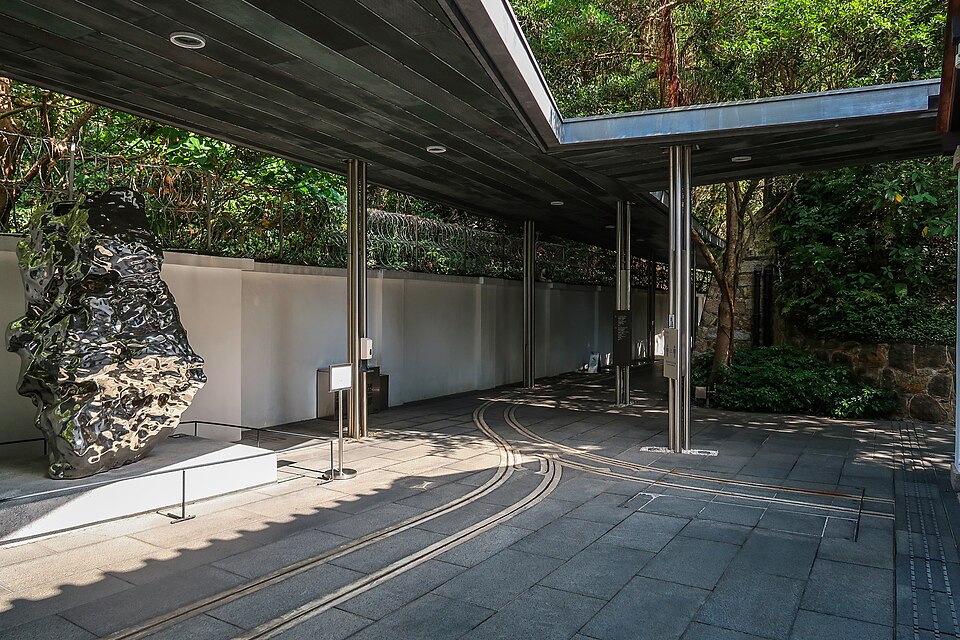아시아 소사이어티 홍콩센터 (Asia Society Hong Kong Center) 여행 추천 - 로드트립