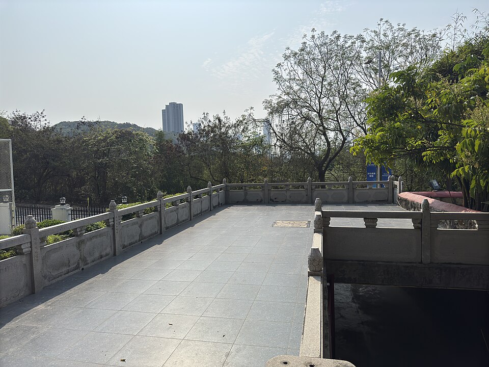 타이파 동북로 관음암 (Kun Iam Temple (Estrada Nordeste in Taipa)) 여행 추천 - 로드트립