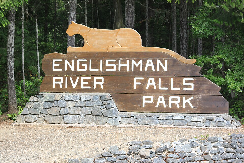 잉글리시먼 리버 폭포 주립공원 (Englishman River Falls Park) 여행 추천 - 로드트립