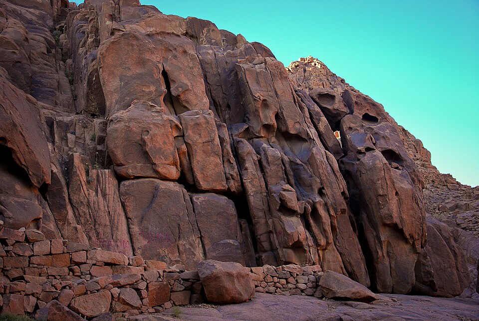시나이산·모세산 정상 등산로 (Mount Sinai (Jabal Musa) Summit Trail) 여행 추천 - 로드트립