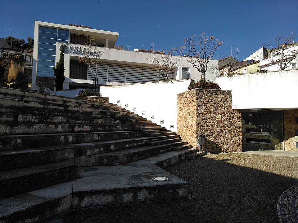 카스텔루브랑쿠 카르갈레이루 미술관 (Museu Cargaleiro) 여행 추천 - 로드트립