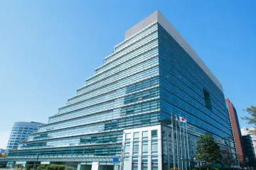후쿠오카시 아카렌가 문화관(구 일본생명주식회사 규슈지점) 여행 추천 - 메고지고