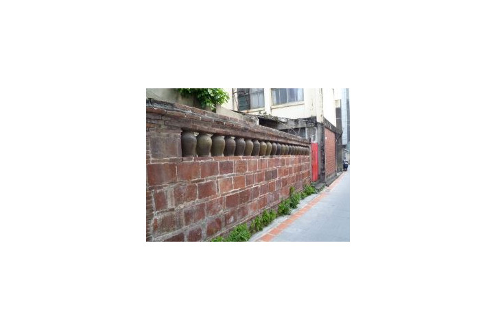 베이강 "웽 월(Weng Wall)" 여행 추천 - 메고지고