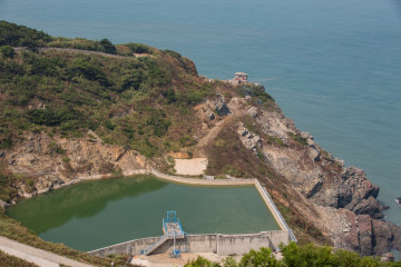 뱀 산 여행 추천 - 메고지고