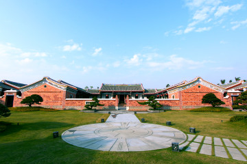 루오궈 카톨릭교회 여행 추천 - 메고지고