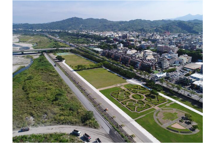 동시 강변 공원 여행 추천 - 메고지고