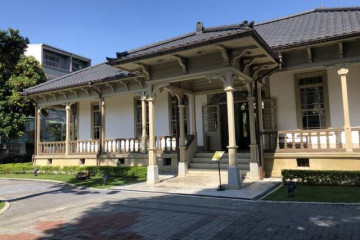 난1중학교 홍루와 소강당(구 타이난국립2중학교 본관과 강의실) 여행 추천 - 메고지고