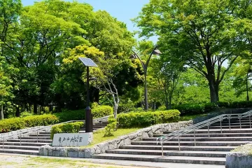 몬치치 모뉴먼트 여행 추천 - 메고지고