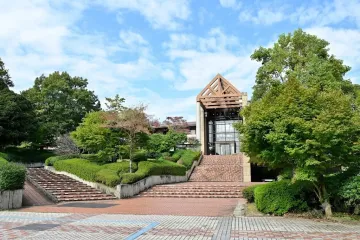 【삼림 테라피 기지 야메】얼룩조릿대와 호수의 오솔길 여행 추천 - 메고지고