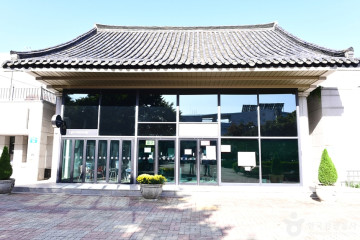 전북대학교 문회루 여행 추천 - 메고지고