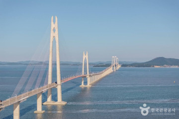기동 삼거리 벽화 여행 추천 - 메고지고