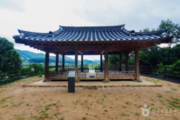 김시민장군 충민사 여행 추천 - 메고지고