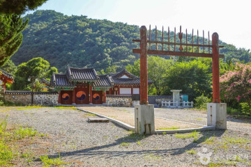 충민사 여행 추천 - 메고지고