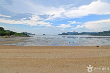 오봉산해수욕장 여행 추천 - 메고지고