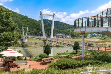섬진강 도깨비마을 여행 추천 - 메고지고