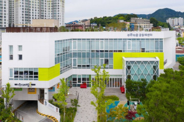 4·19 민주혁명역사관 여행 추천 - 메고지고