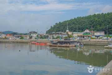 군학마을 여행 추천 - 메고지고