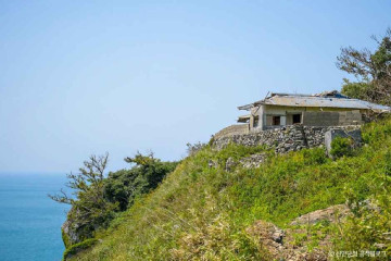 신안 소흑산도 등대 여행 추천 - 메고지고
