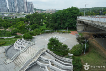 경인아라뱃길 매화동산 여행 추천 - 메고지고
