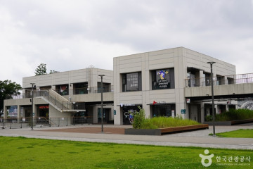 새남터기념성당 여행 추천 - 메고지고