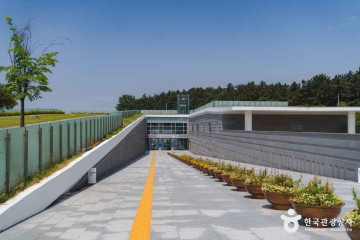 익산 미륵사지 당간지주 여행 추천 - 메고지고
