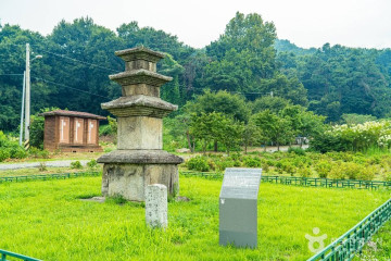 안성죽산리석불입상 여행 추천 - 메고지고