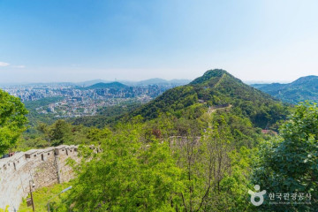 윤동주시인의언덕 여행 추천 - 메고지고