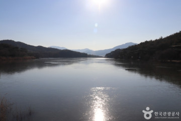 연지암(경주) 여행 추천 - 메고지고