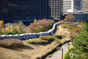 인왕산 여행 추천 - 메고지고