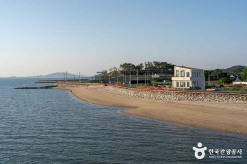 남당노을전망대 여행 추천 - 메고지고