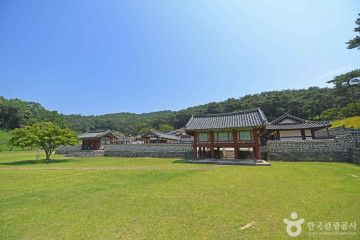 서천 이하복 고택 여행 추천 - 메고지고