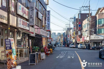 동편마을 카페거리 여행 추천 - 메고지고