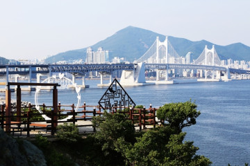 용호별빛공원 여행 추천 - 메고지고