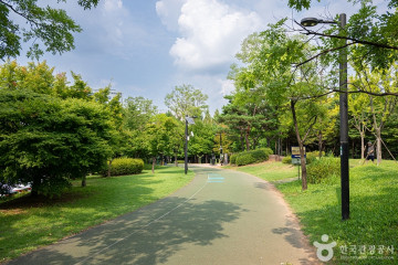 국립여성사전시관 여행 추천 - 메고지고