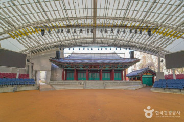 석촌호수 여행 추천 - 메고지고