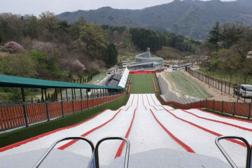 직지문화공원 여행 추천 - 메고지고