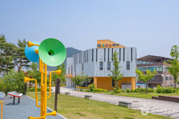 가평학도의용대 참전비 여행 추천 - 메고지고