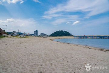 휴휴암(강원) 여행 추천 - 메고지고