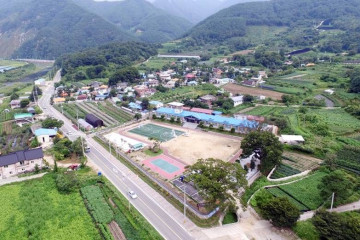 무주 지전마을 옛 담장 여행 추천 - 메고지고
