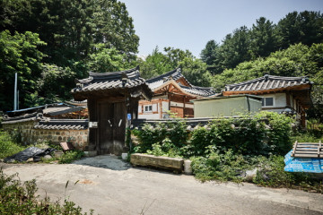 춘천김정은가옥 여행 추천 - 메고지고
