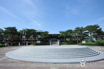 아리랑문학마을 여행 추천 - 메고지고