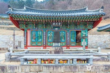 해인사 성보박물관 여행 추천 - 메고지고