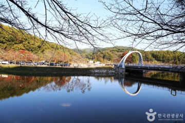 함안 고려동 유적지 여행 추천 - 메고지고