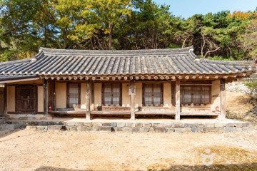 노성향교 여행 추천 - 메고지고